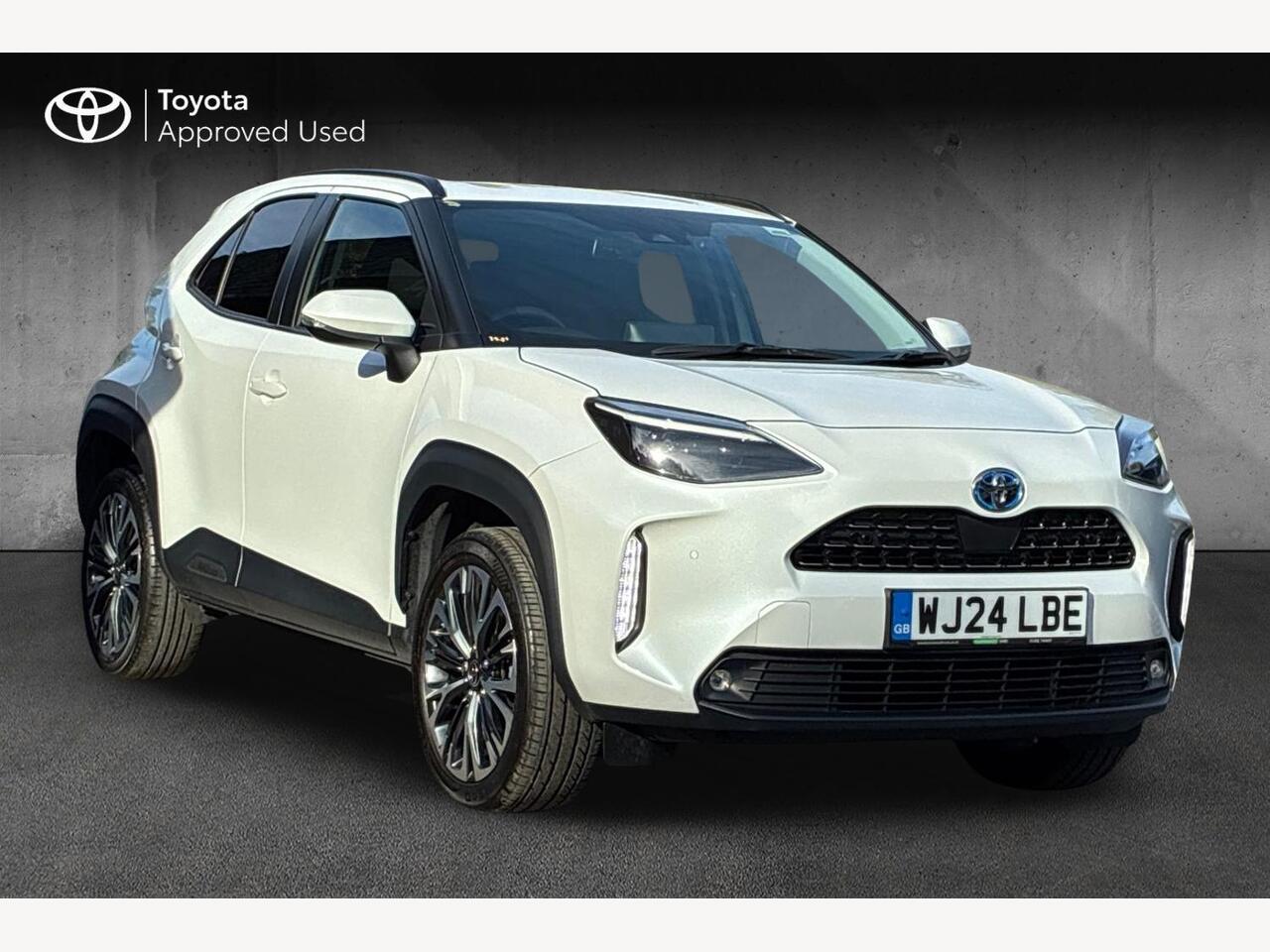 Main listing image - Toyota Yaris Cross