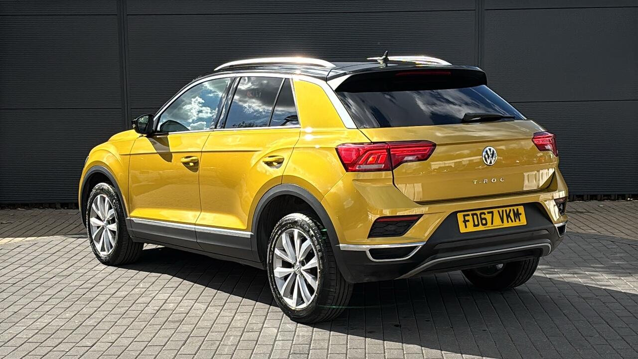 Main listing image - Volkswagen T-Roc