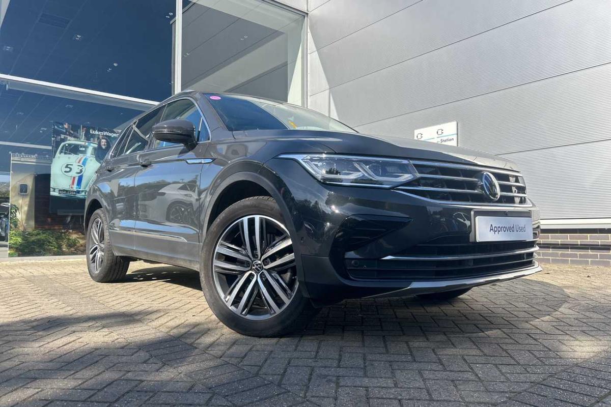 Main listing image - Volkswagen Tiguan