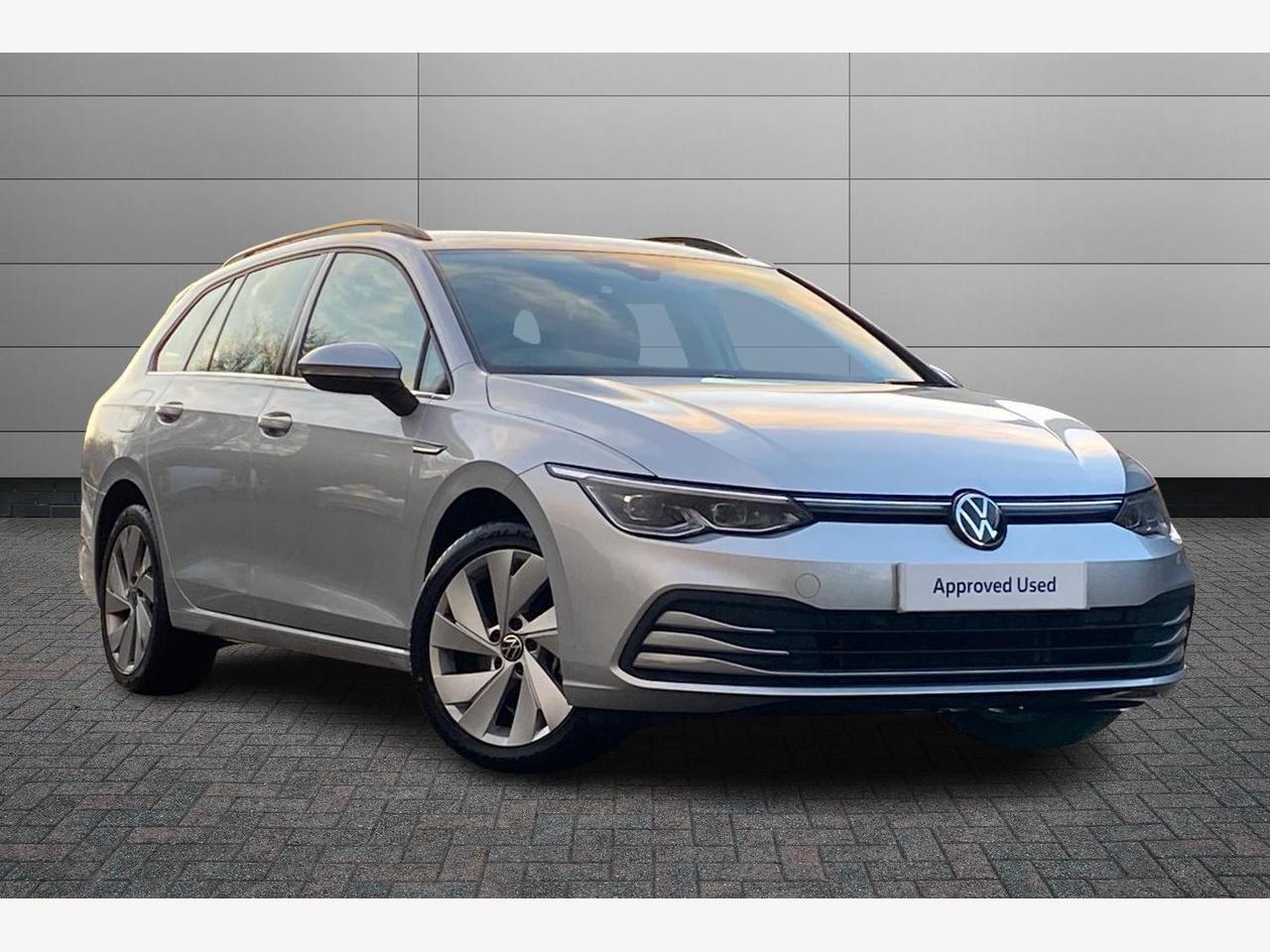 Main listing image - Volkswagen Golf Estate