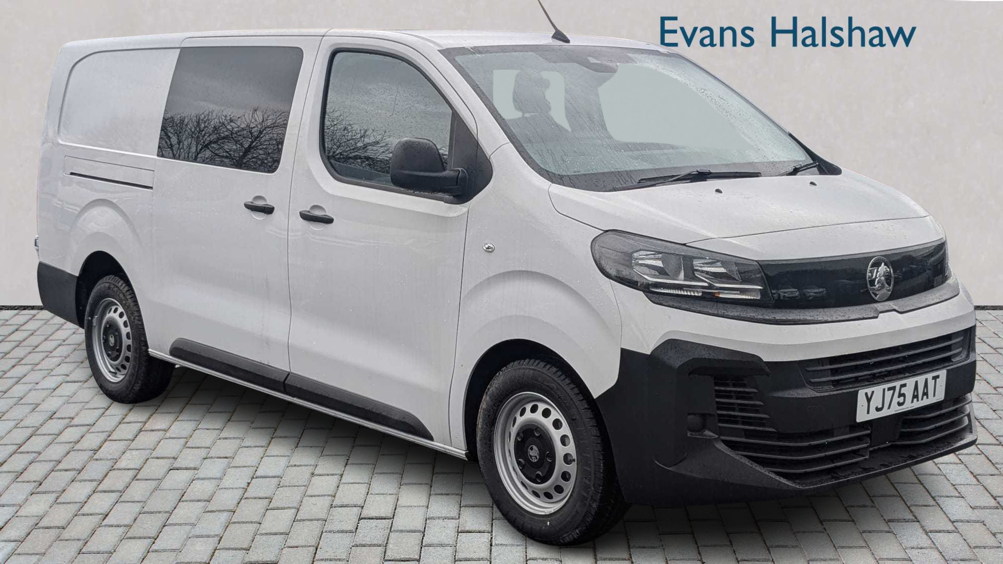 Main listing image - Vauxhall Vivaro