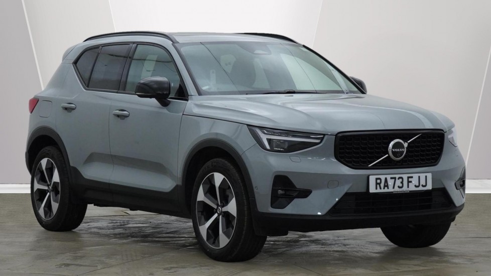 Main listing image - Volvo XC40