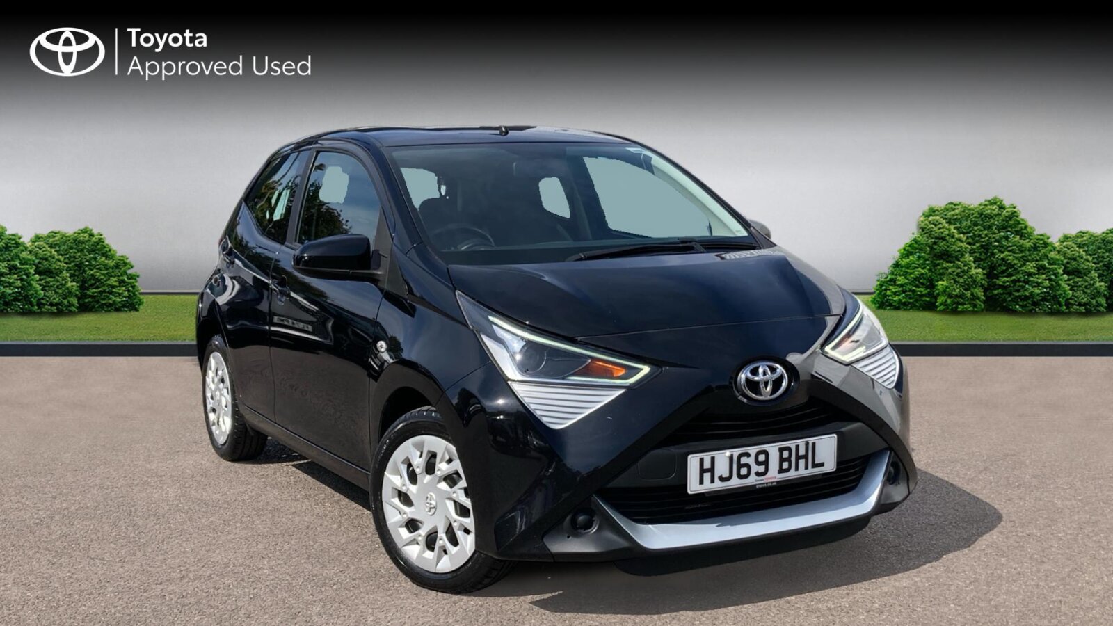 Main listing image - Toyota Aygo