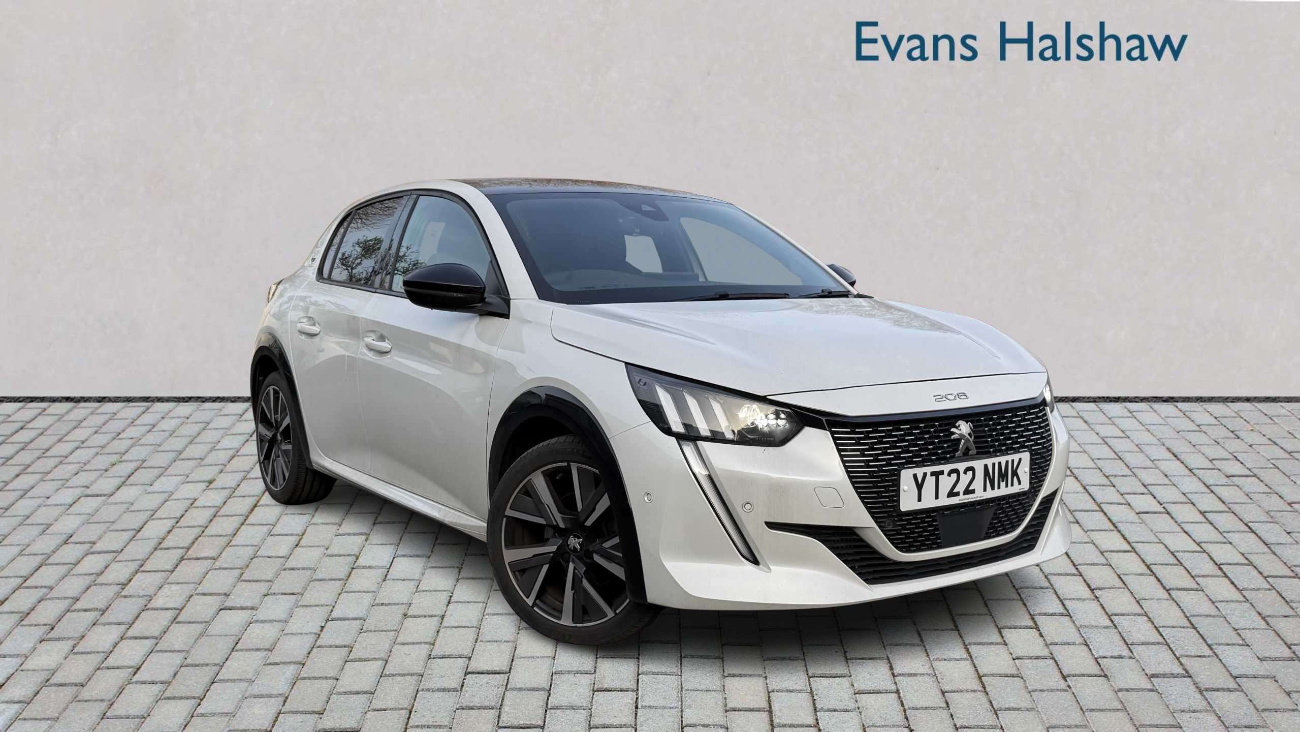 Main listing image - Peugeot 208