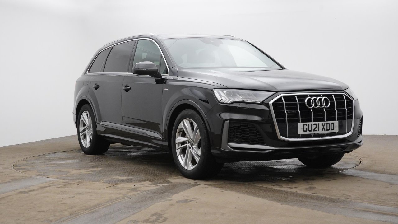 Main listing image - Audi Q7