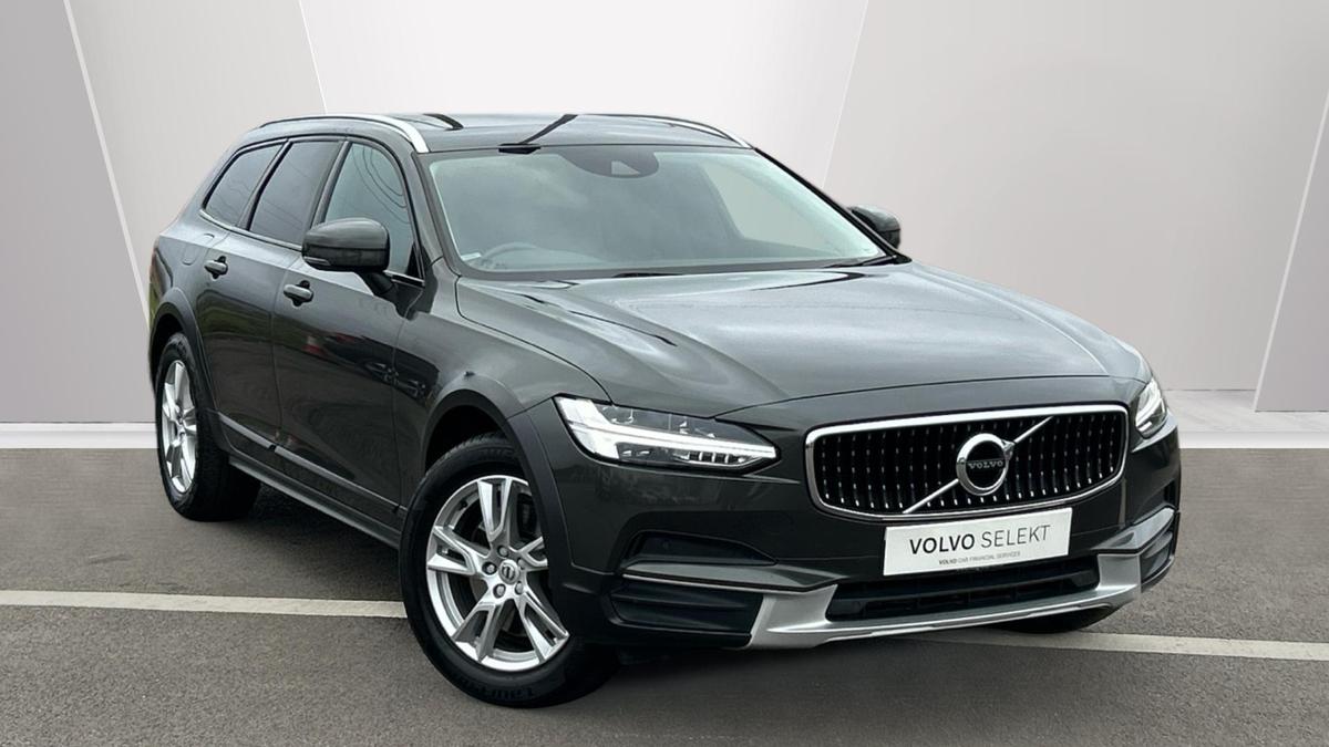 Main listing image - Volvo V90 Cross Country