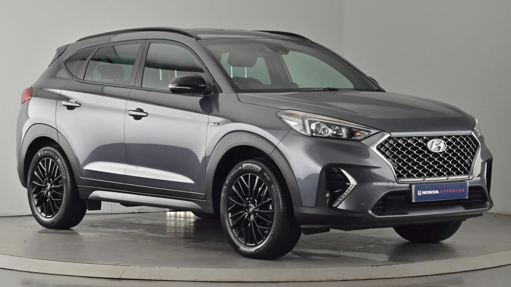 Main listing image - Hyundai Tucson