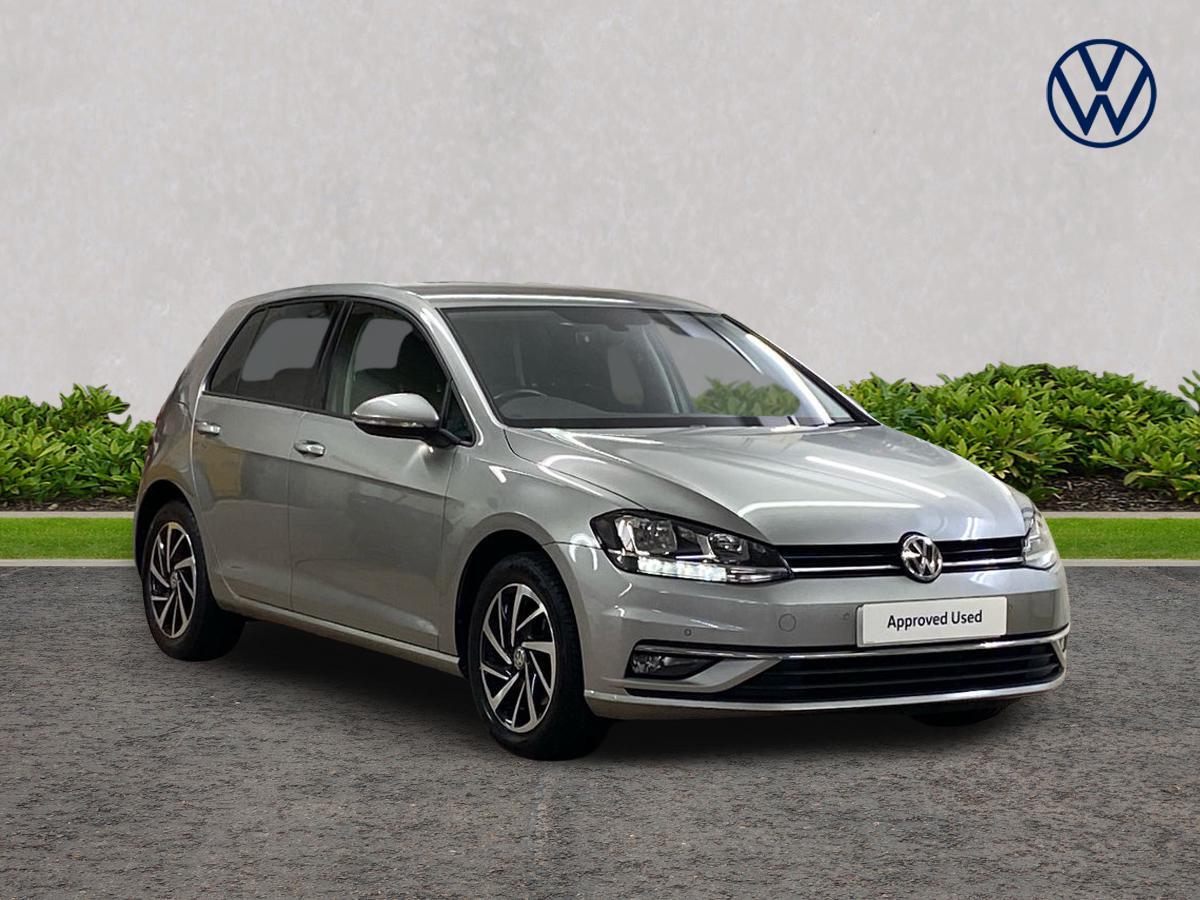 Main listing image - Volkswagen Golf