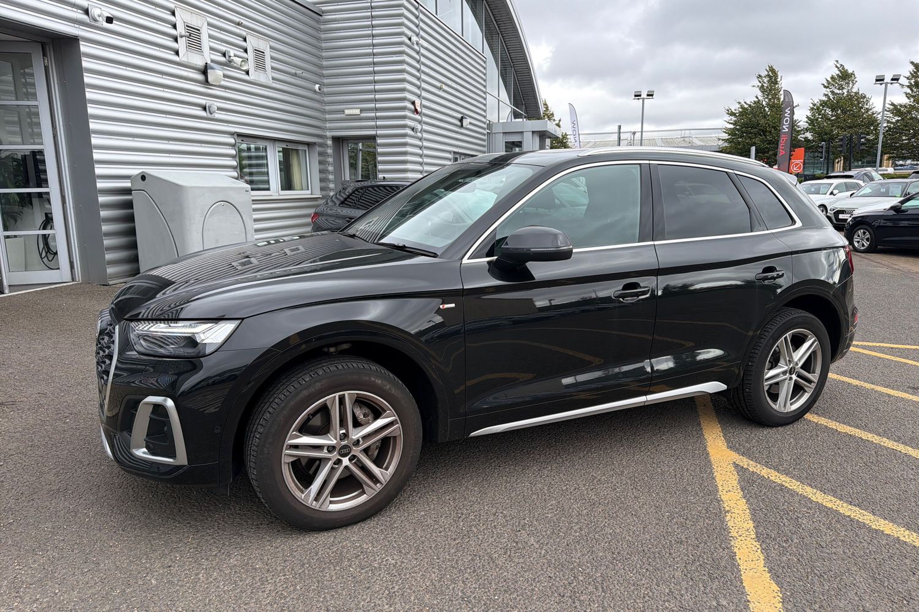 Main listing image - Audi Q5