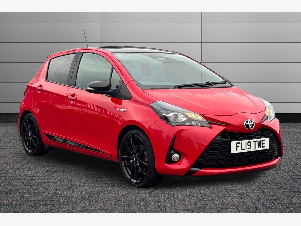 Main listing image - Toyota Yaris
