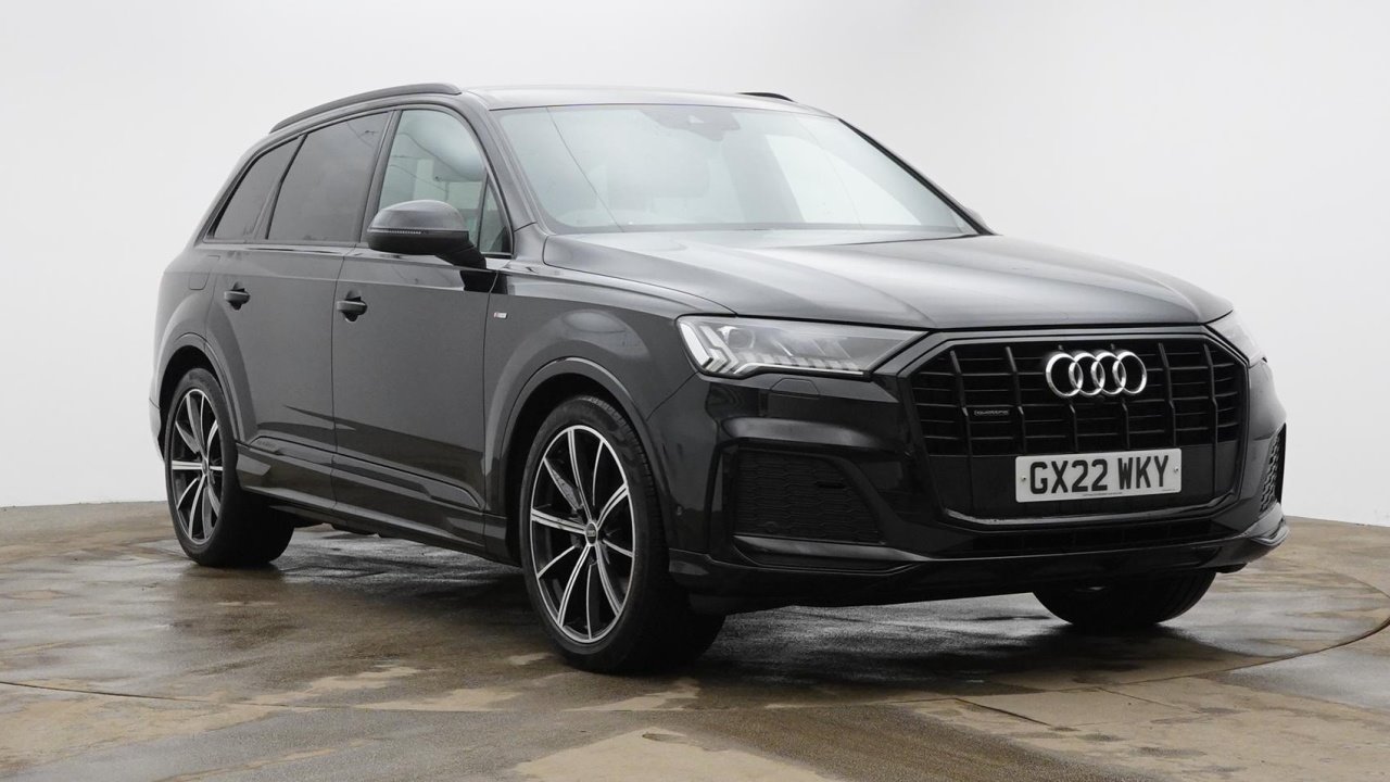 Main listing image - Audi Q7