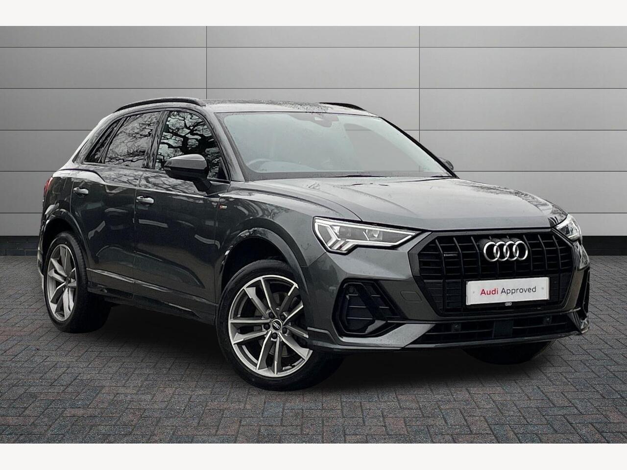 Main listing image - Audi Q3