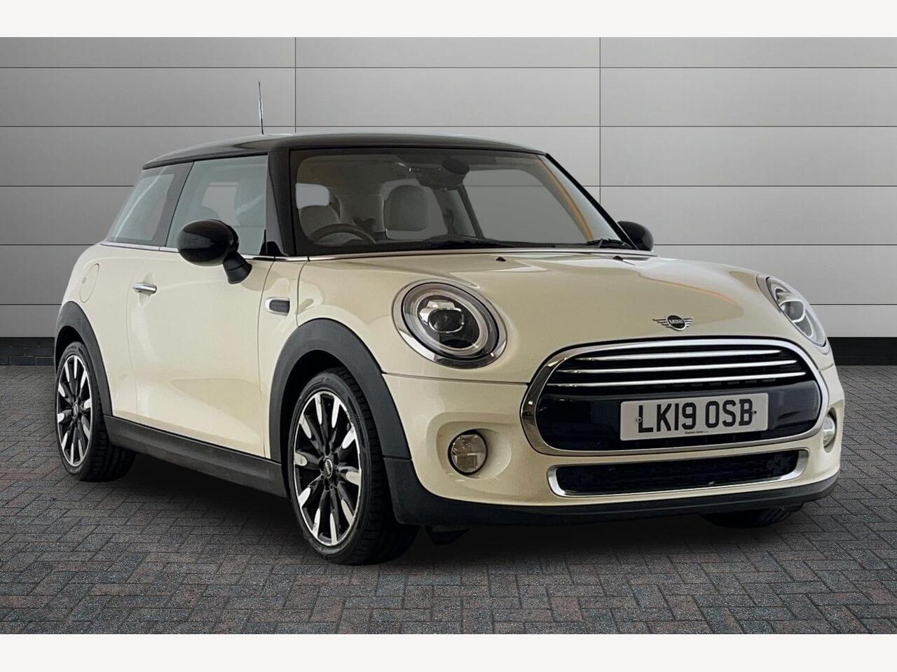 Main listing image - MINI Hatchback