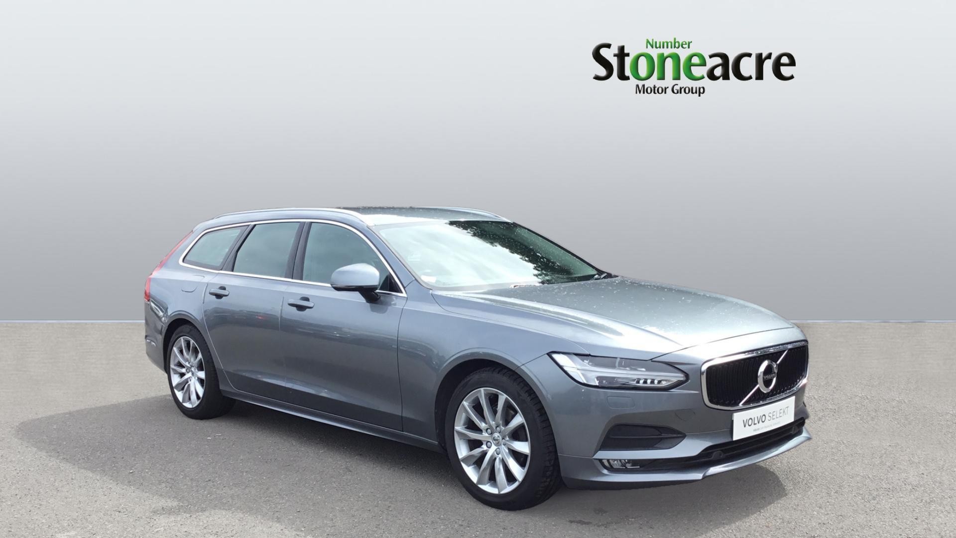 Main listing image - Volvo V90