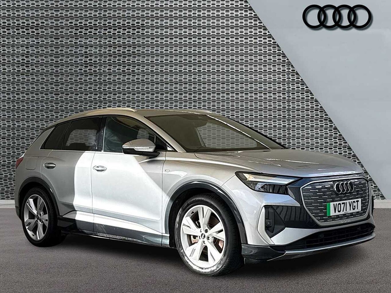Main listing image - Audi Q4