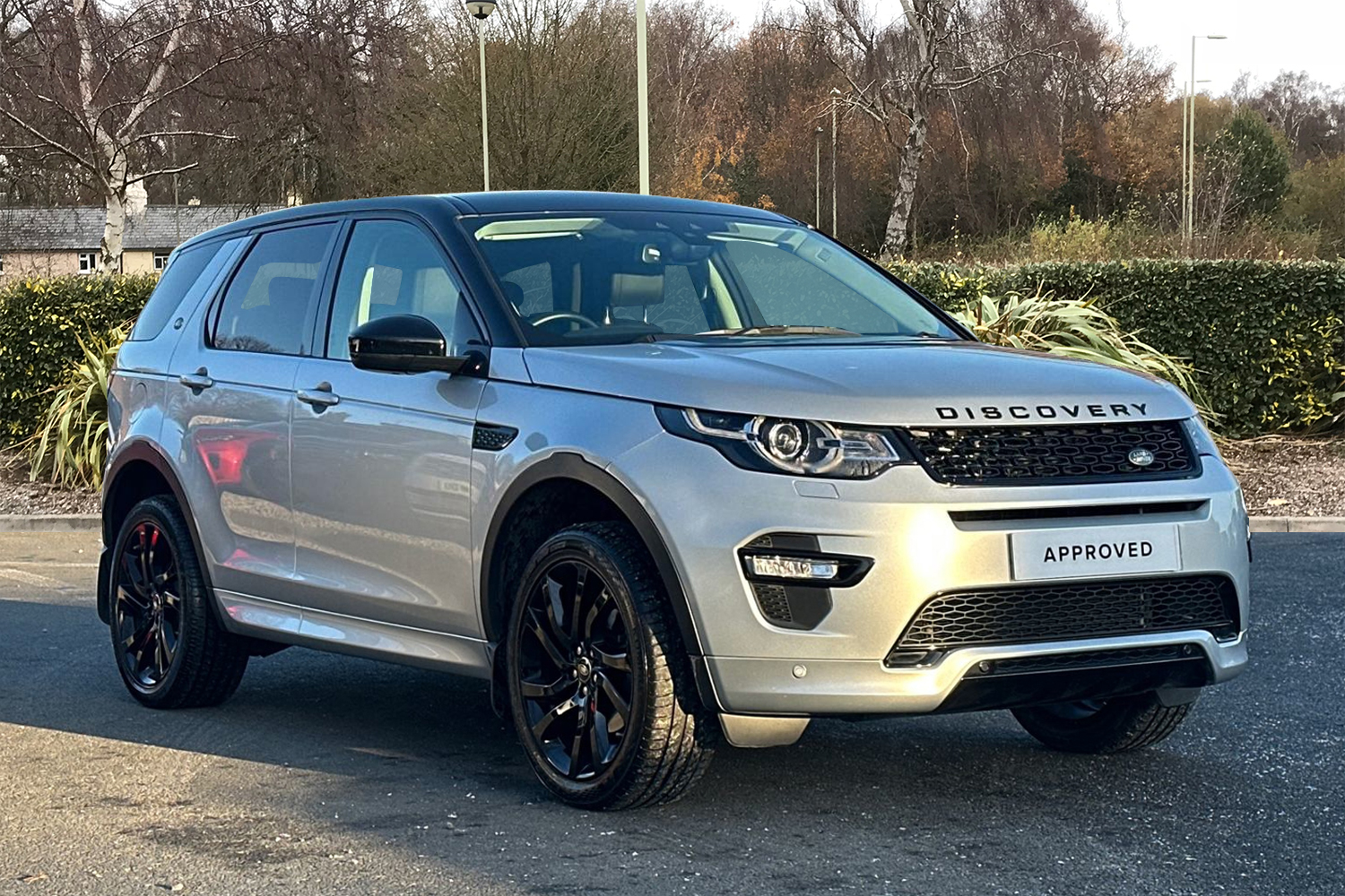 Main listing image - Land Rover Discovery Sport