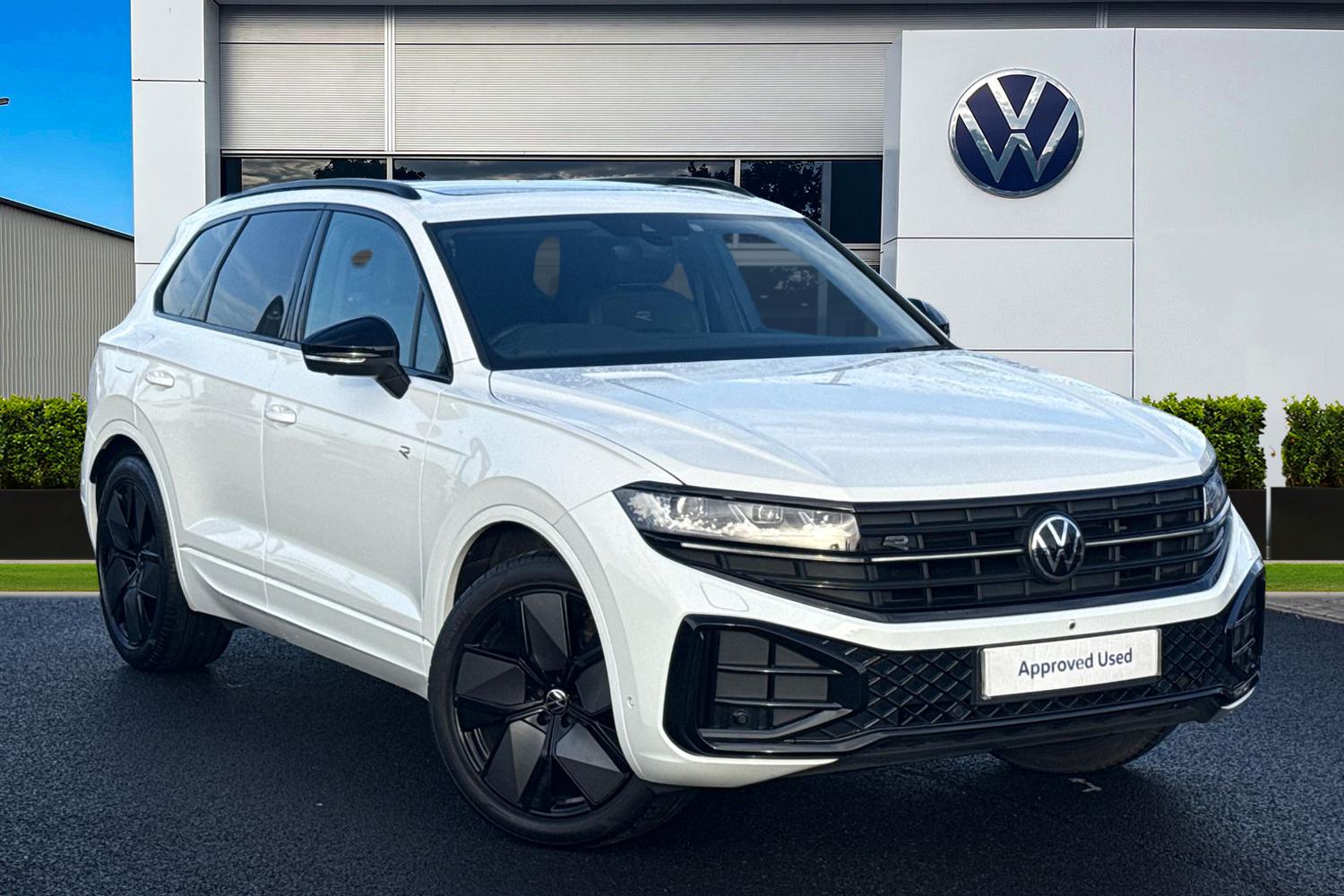 Main listing image - Volkswagen Touareg