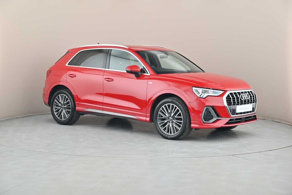 Main listing image - Audi Q3