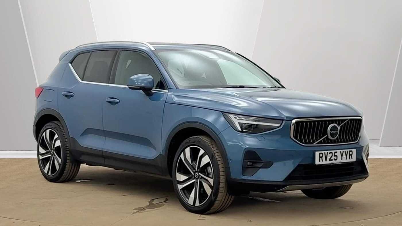 Main listing image - Volvo XC40