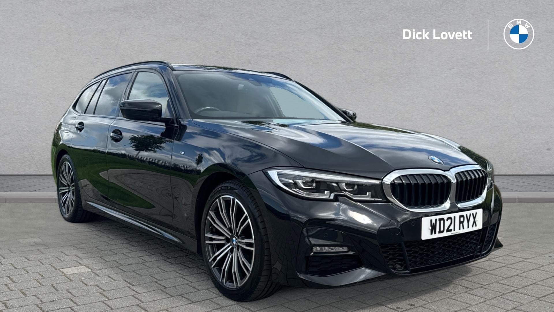 Main listing image - BMW 3 Series Touring