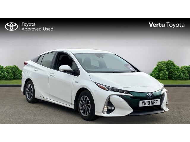 Main listing image - Toyota Prius Plug-In