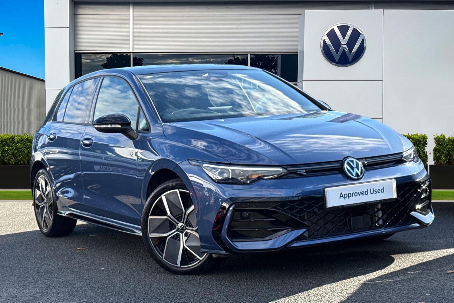 Main listing image - Volkswagen Golf