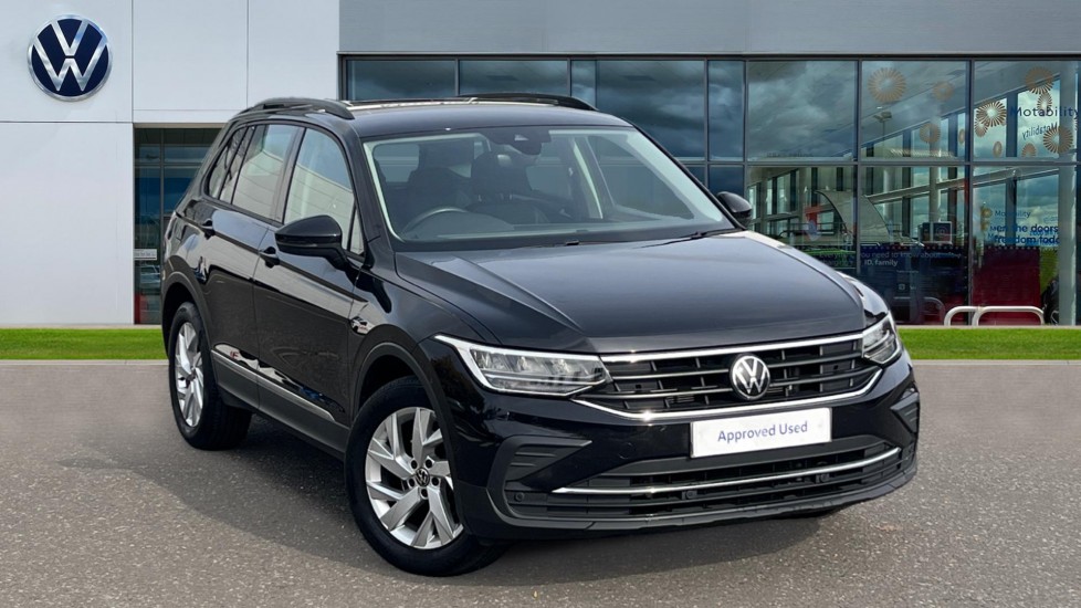 Main listing image - Volkswagen Tiguan