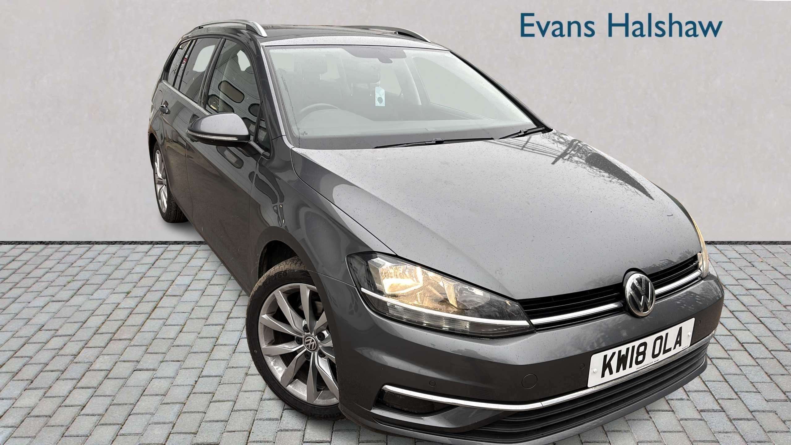 Main listing image - Volkswagen Golf Estate
