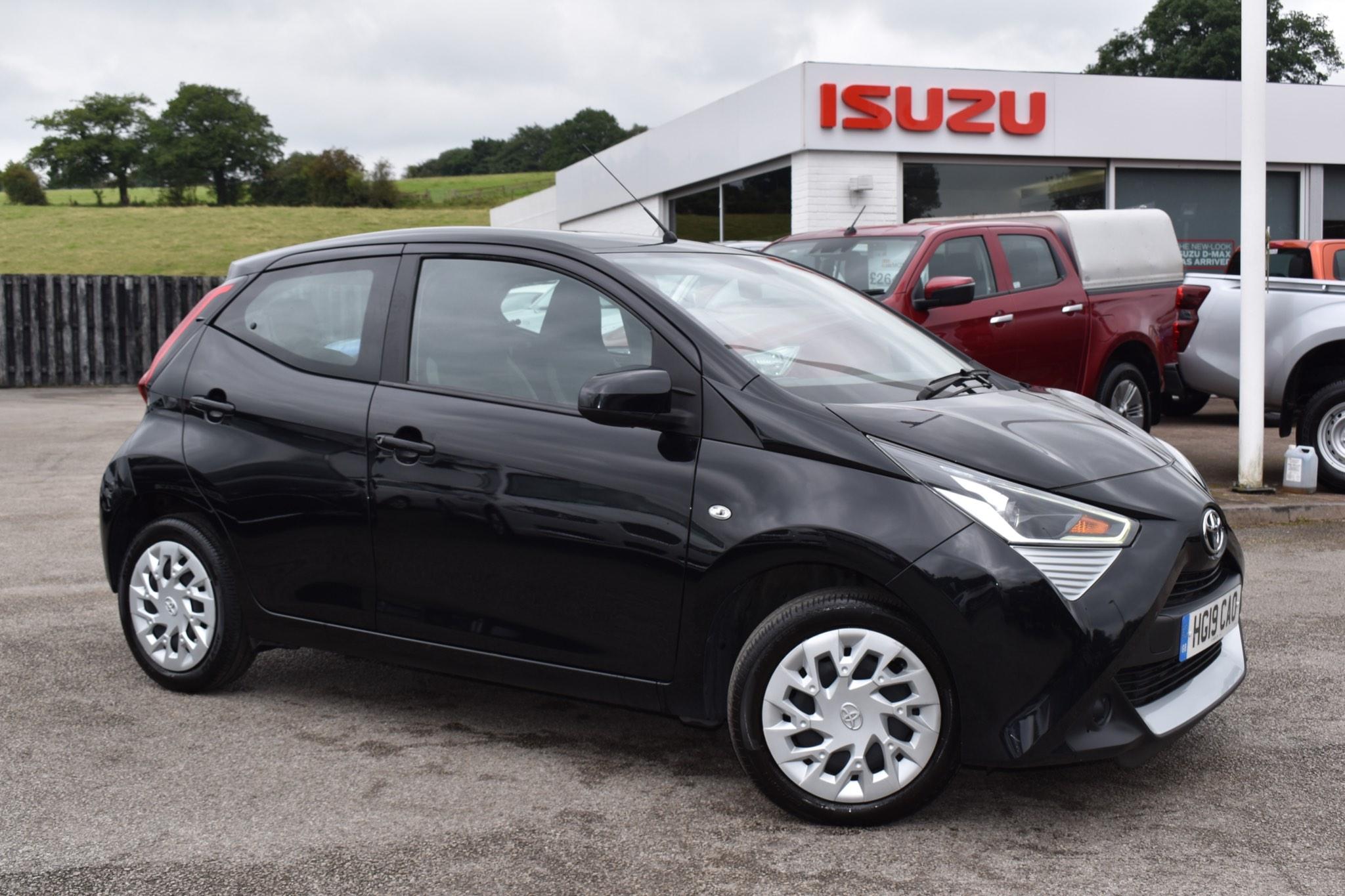 Main listing image - Toyota Aygo