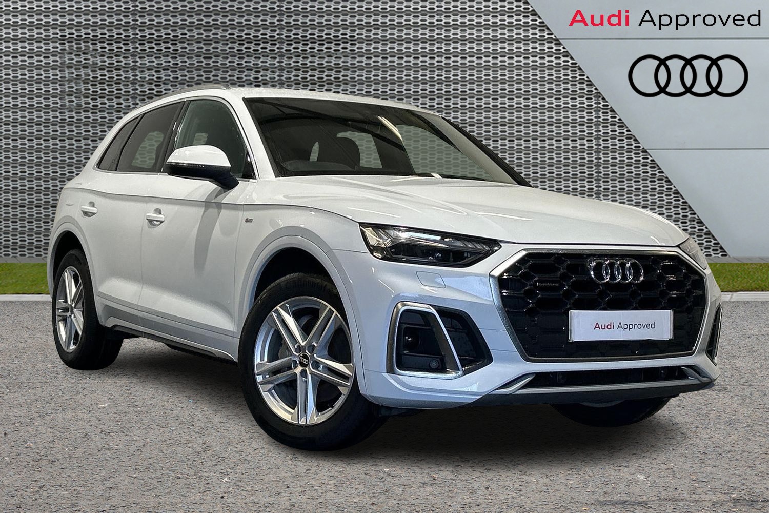Main listing image - Audi Q5