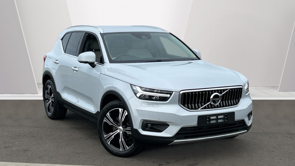 Main listing image - Volvo XC40