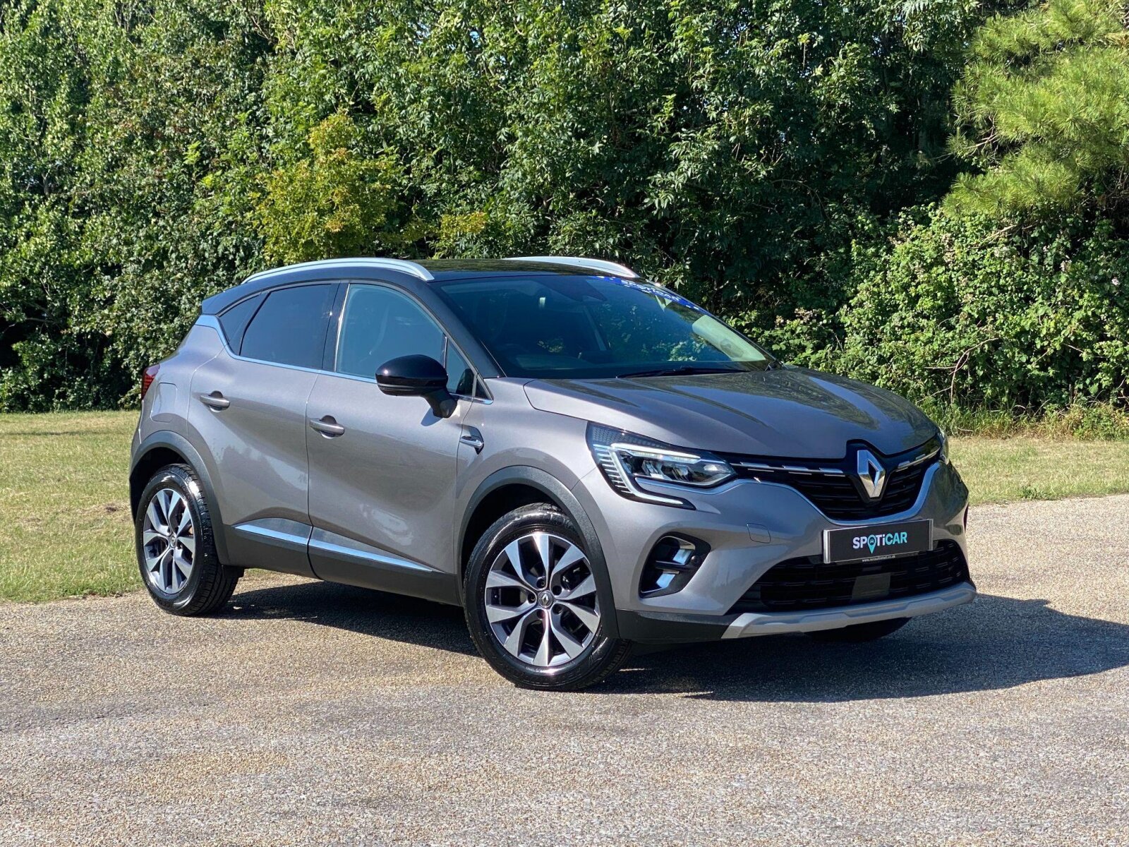 Main listing image - Renault Captur