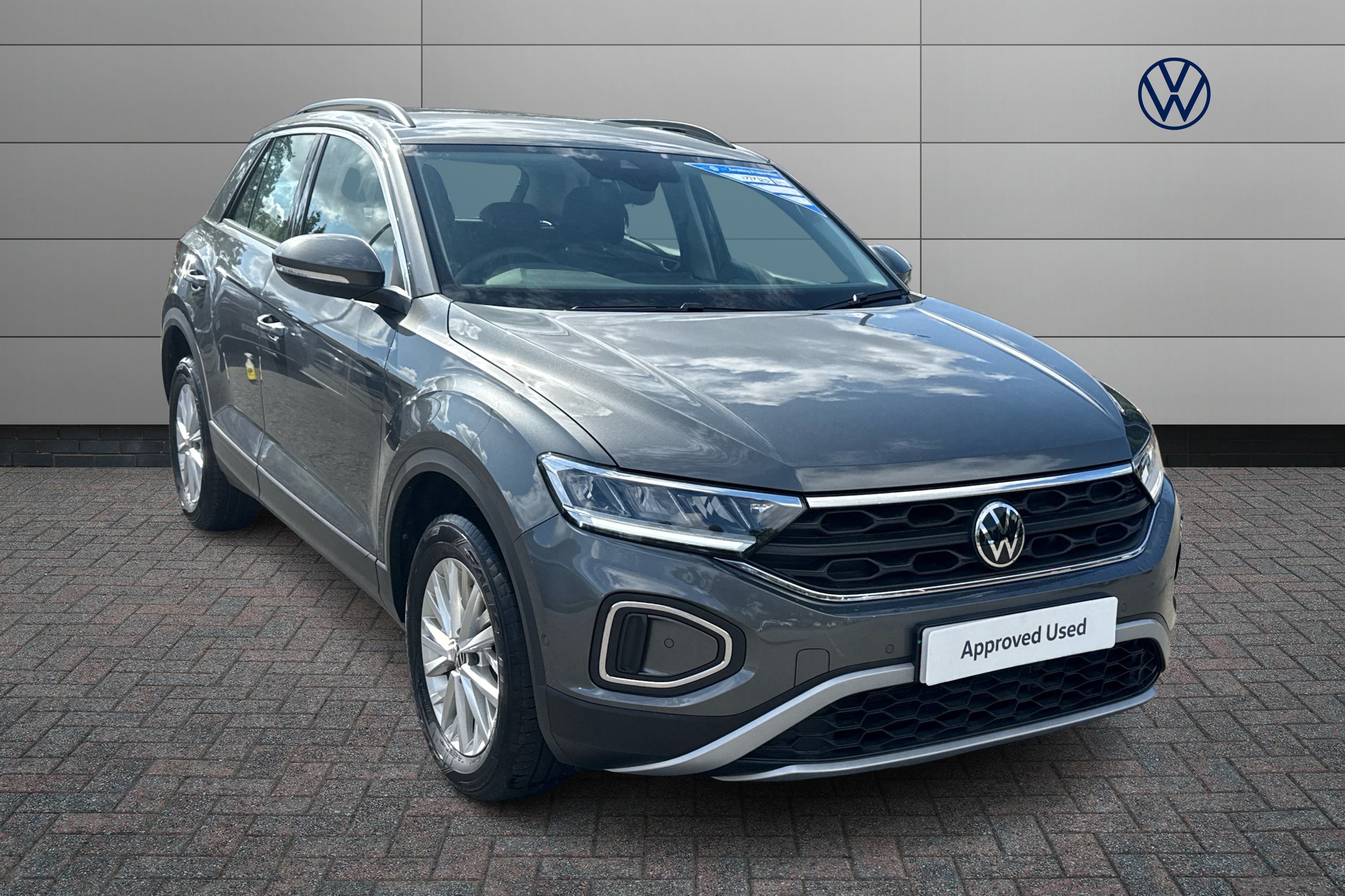 Main listing image - Volkswagen T-Roc