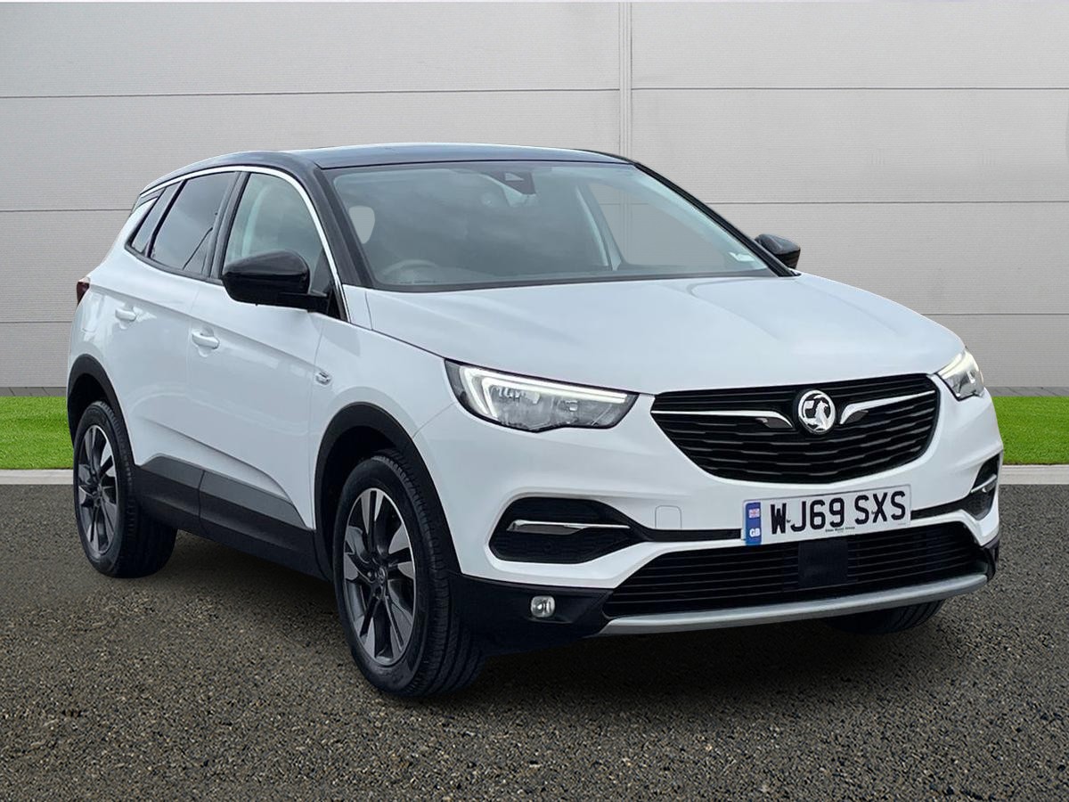 Main listing image - Vauxhall Grandland X