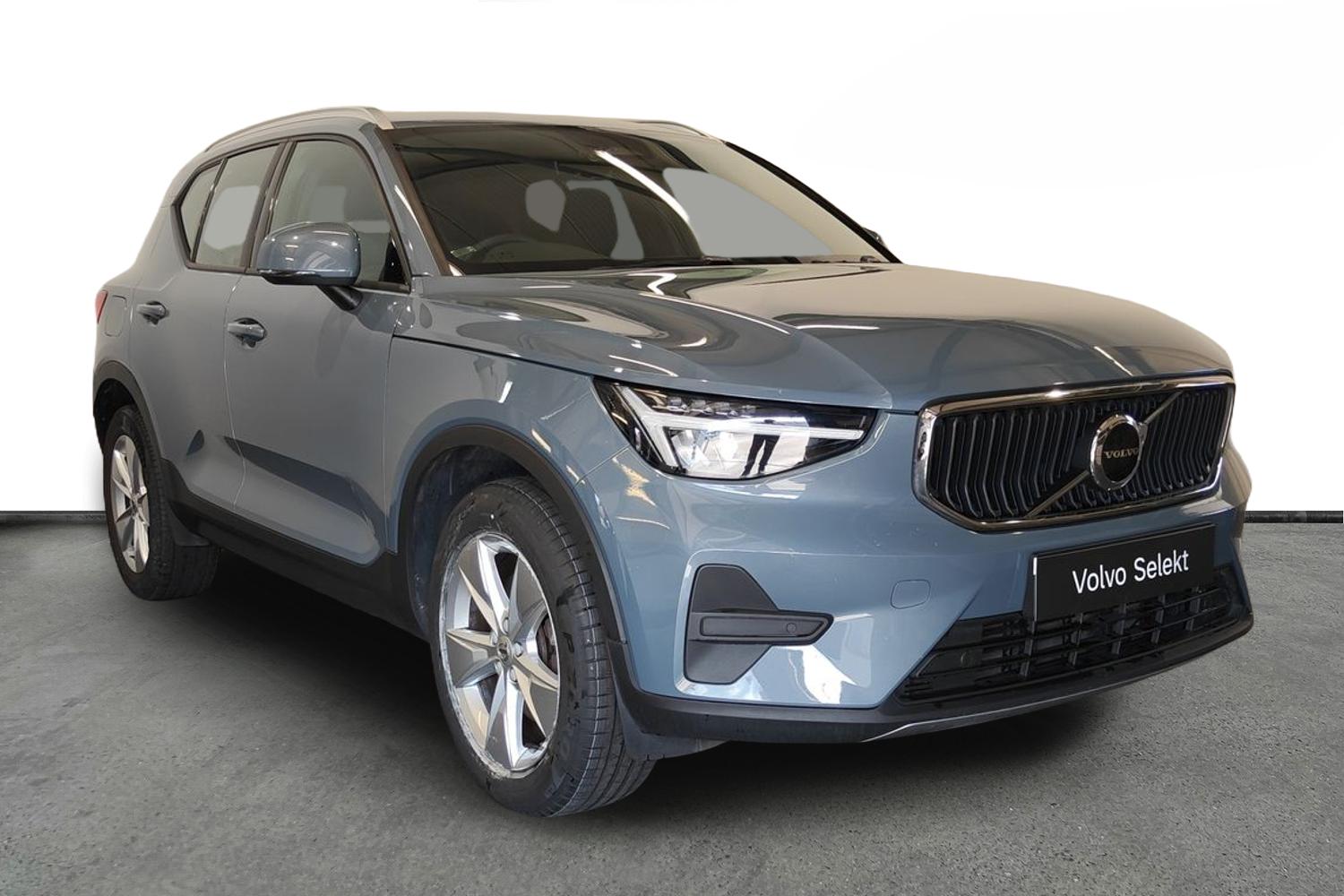 Main listing image - Volvo XC40