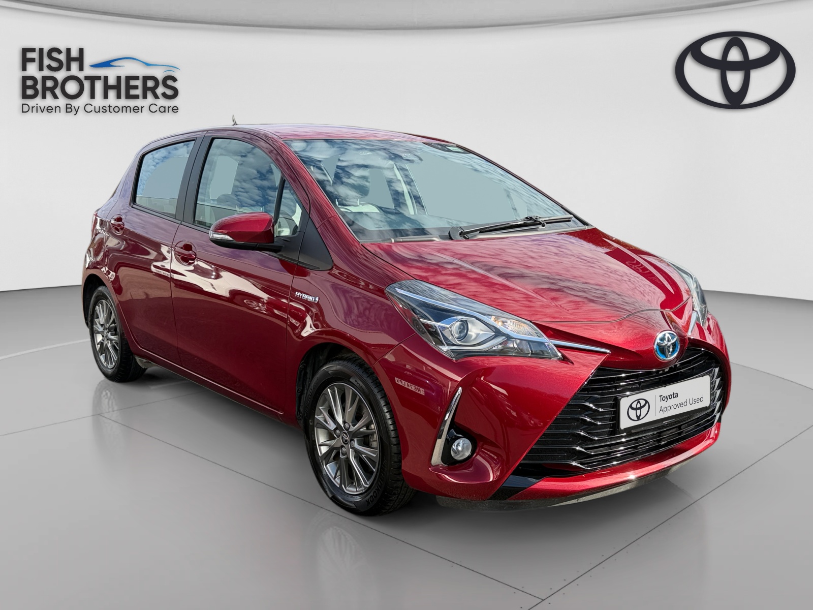 Main listing image - Toyota Yaris