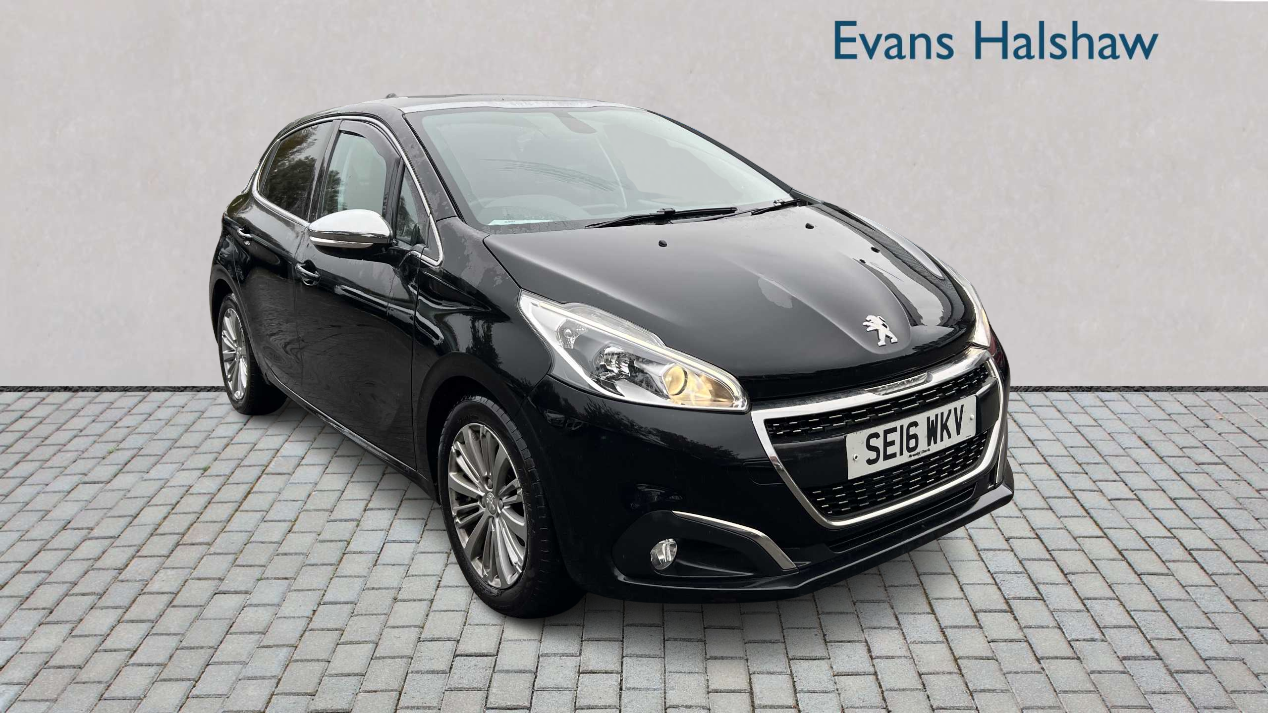 Main listing image - Peugeot 208