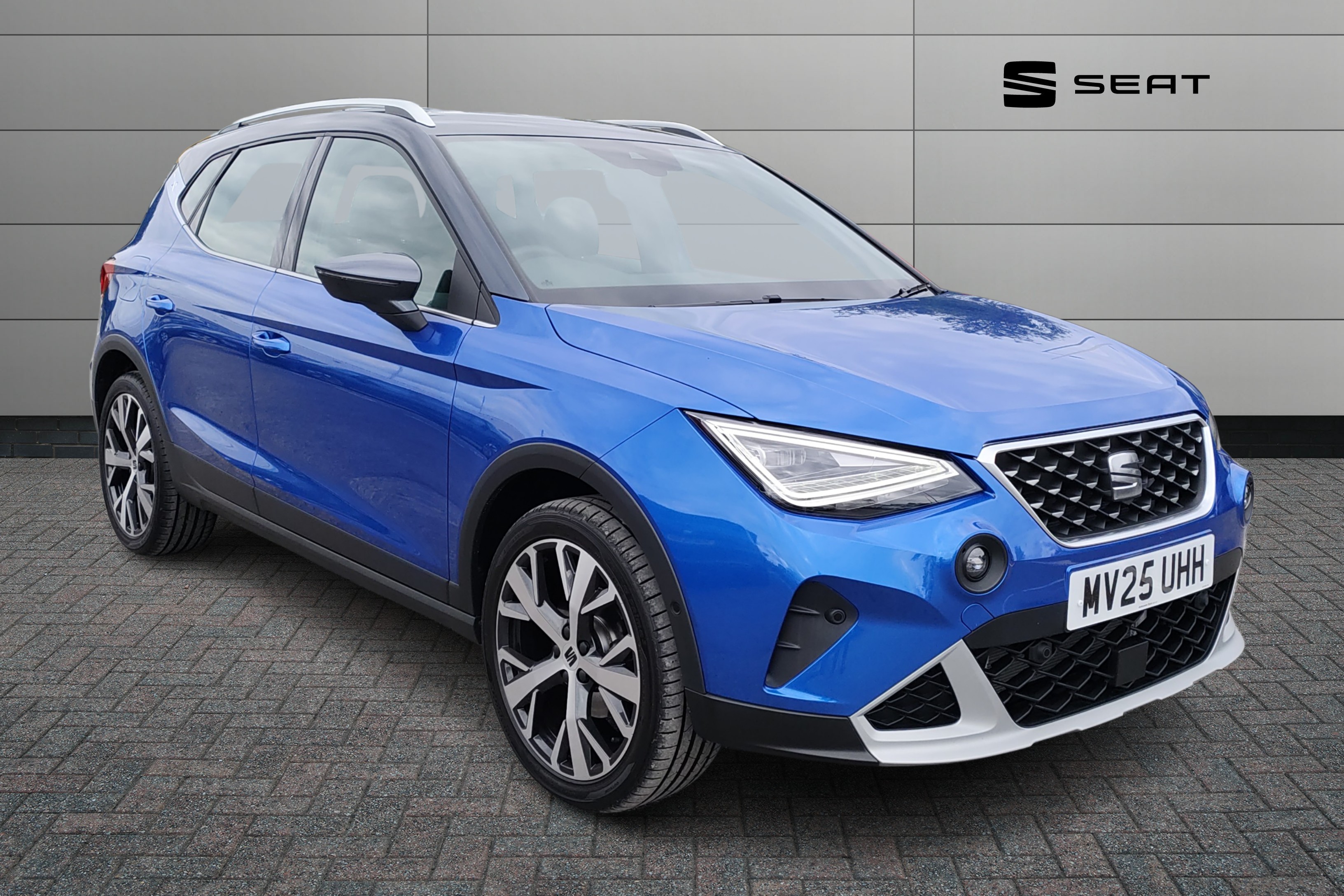 Main listing image - SEAT Arona