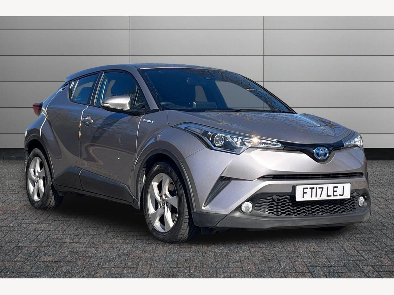 Main listing image - Toyota C-HR