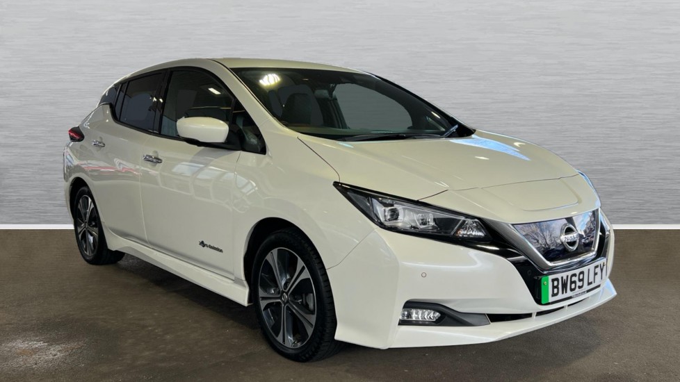 Main listing image - Nissan Leaf