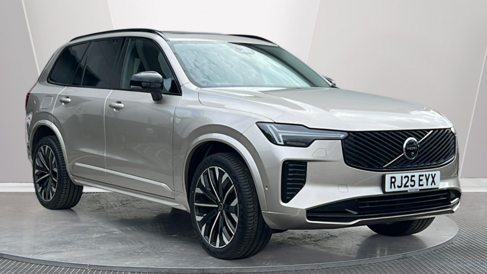 Main listing image - Volvo XC90