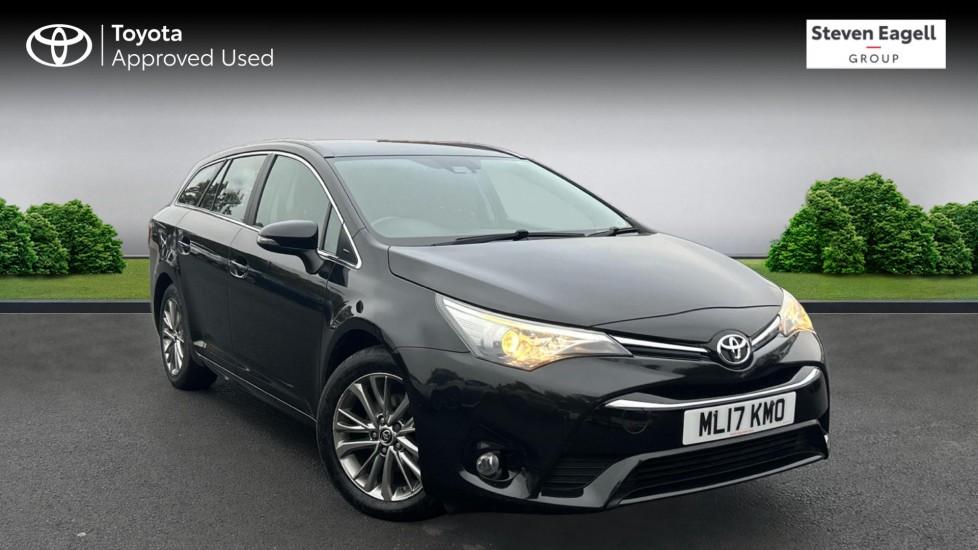 Main listing image - Toyota Avensis