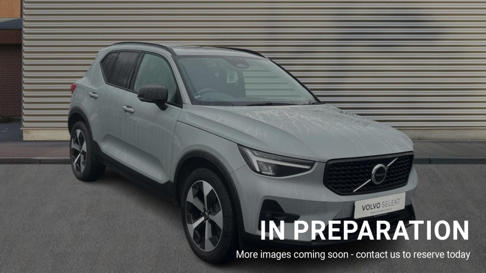 Main listing image - Volvo XC40
