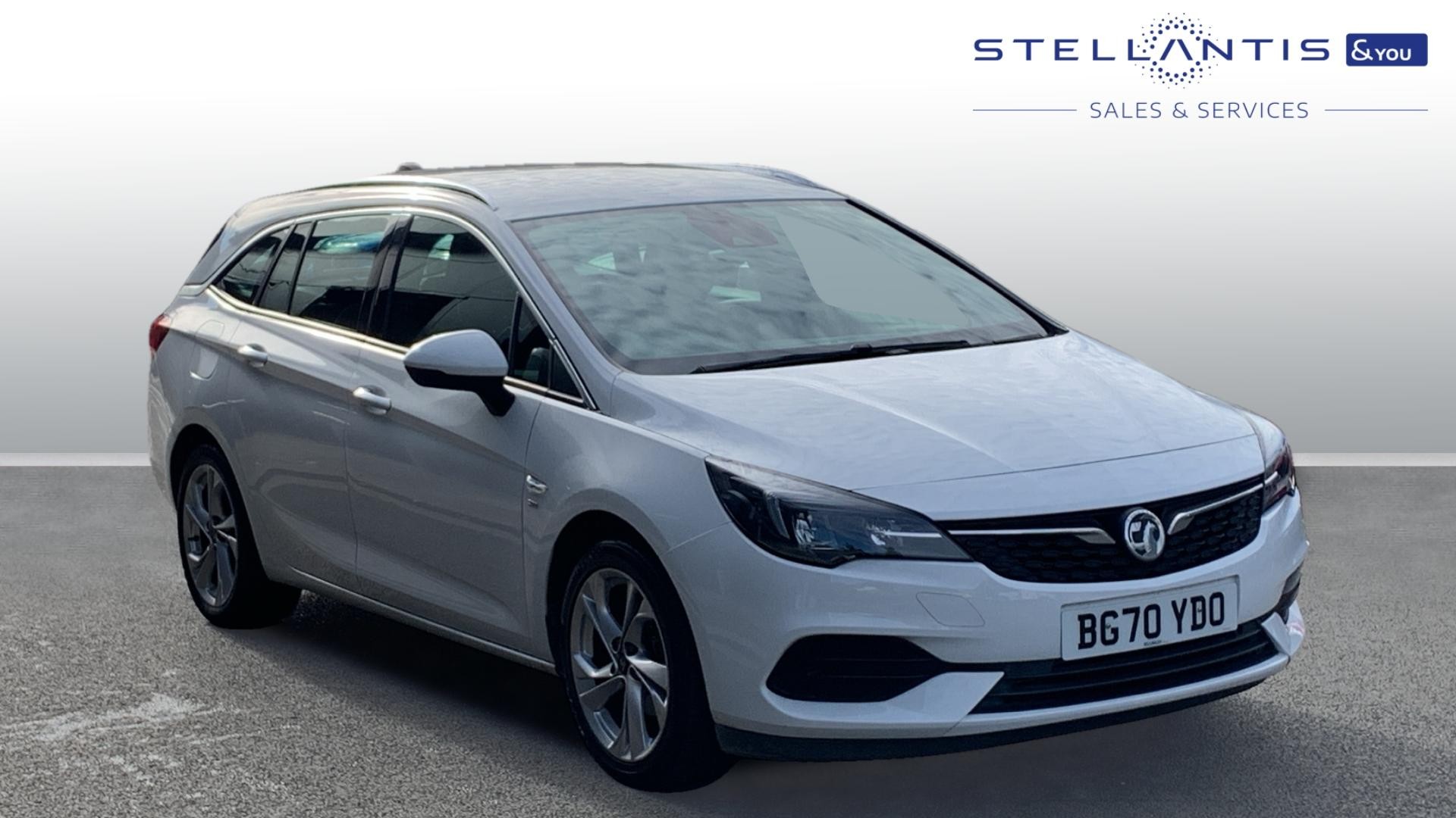 Main listing image - Vauxhall Astra Sports Tourer