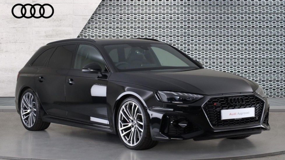 Main listing image - Audi RS4