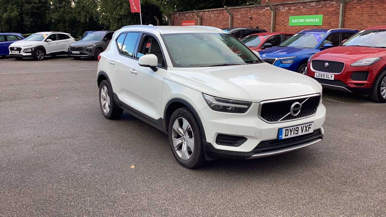 Main listing image - Volvo XC40