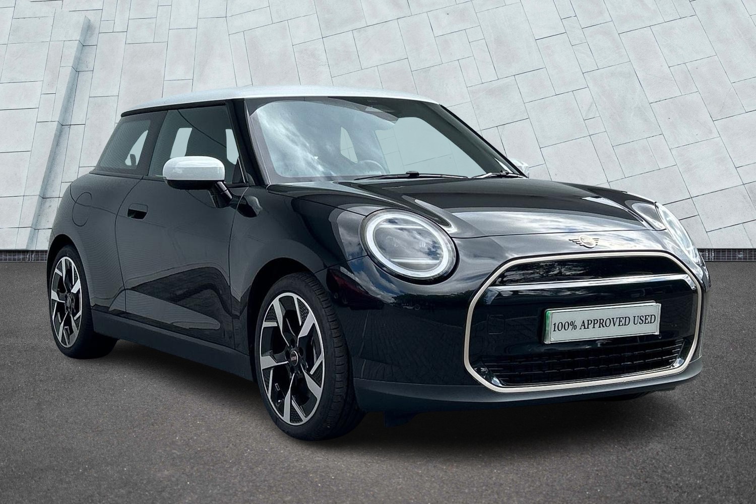 Main listing image - MINI Electric