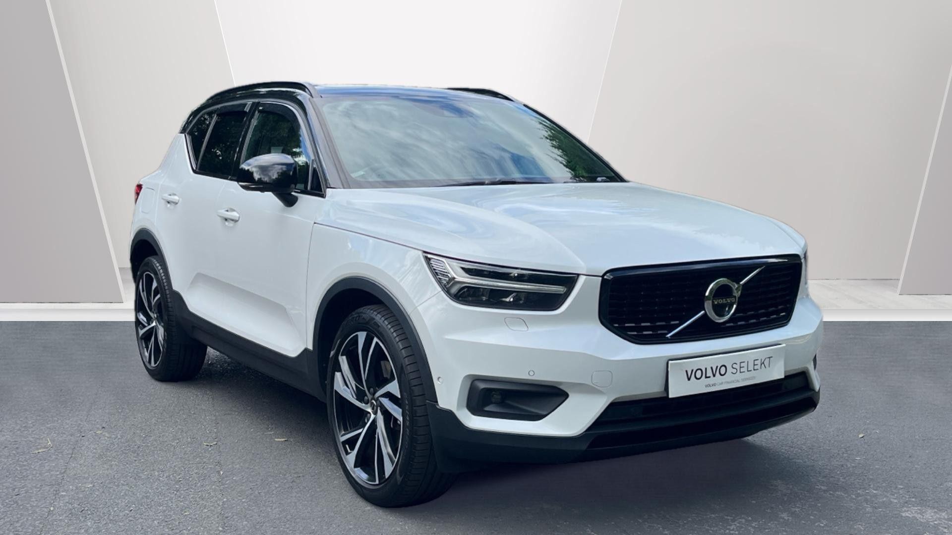 Main listing image - Volvo XC40