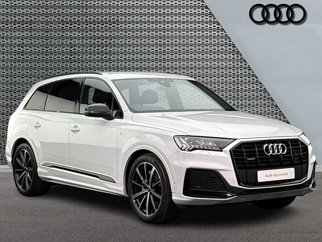 Main listing image - Audi Q7