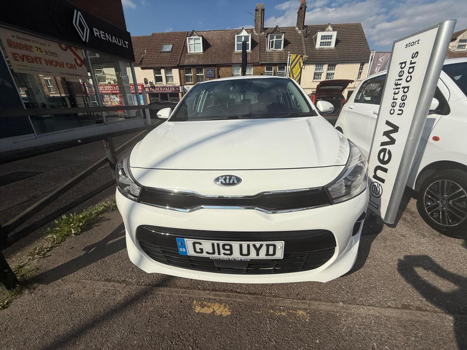 Main listing image - Kia Rio